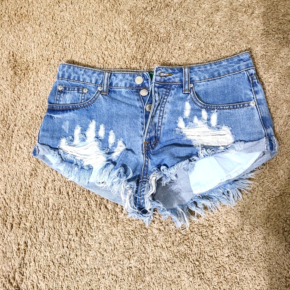 Signature Eight short shorts size small